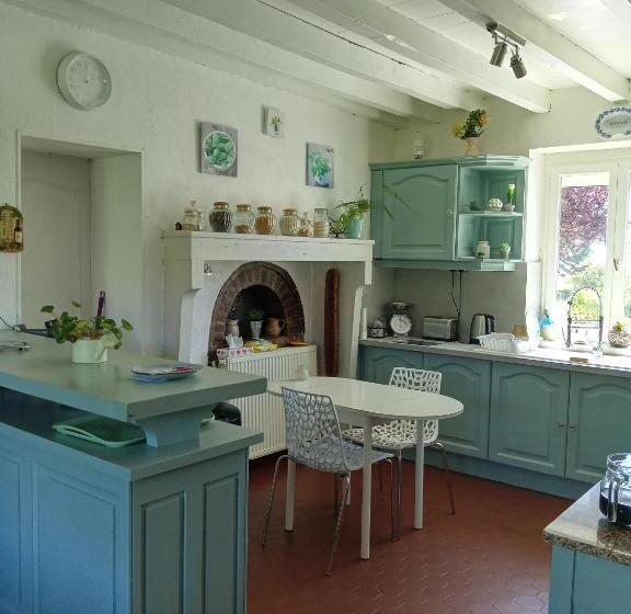 Bed and Breakfast Chambre Heloise