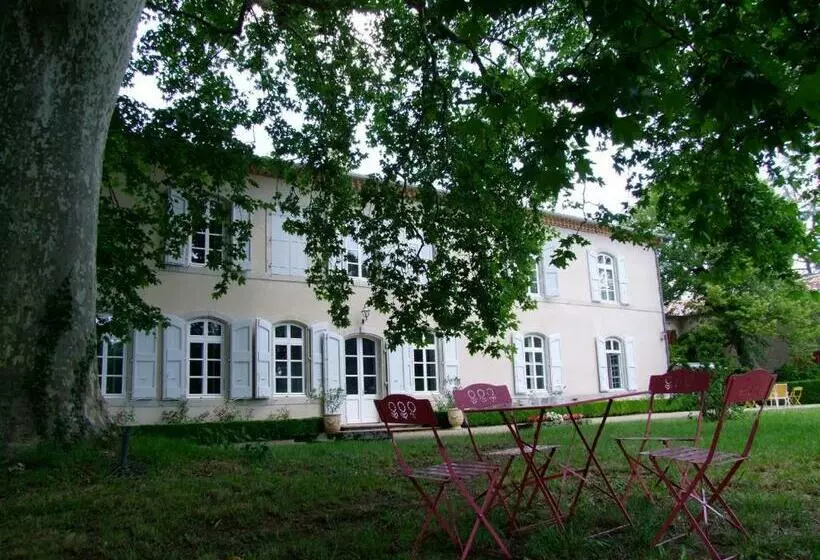 ベッドアンドブレックファースト Domaine De Lalande
