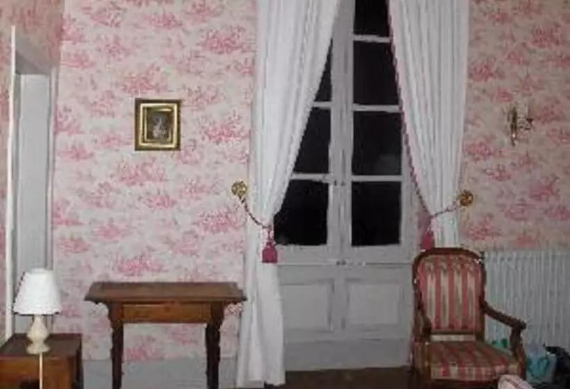 ベッドアンドブレックファースト Domaine De Lalande