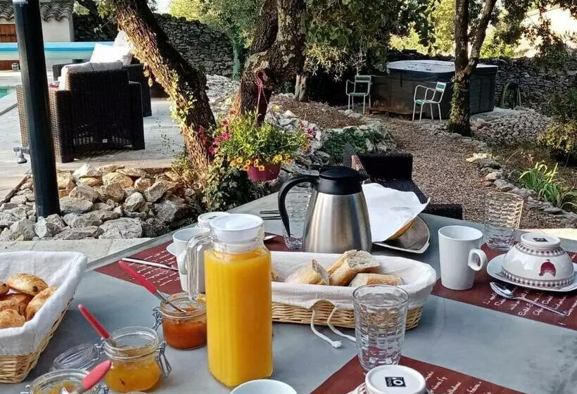 Aamiaismajoitus (B&B) L Atelier