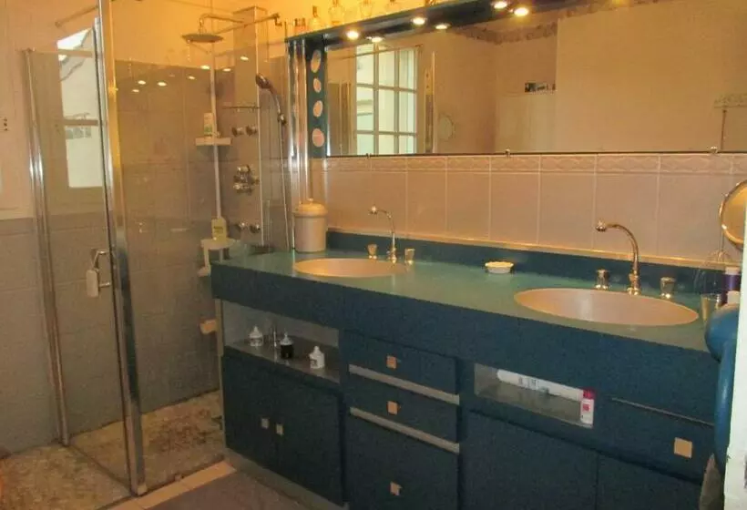 Aamiaismajoitus (B&B) Le Clos Des Fontaines