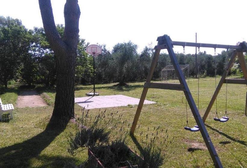 فندق Agriturismo Sughericcio