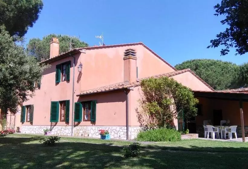 Hotelli Agriturismo Sughericcio