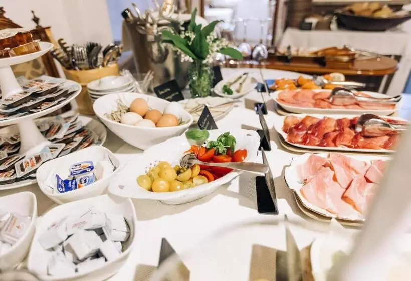 ホテル Amplatz 1523   B&b And Suites