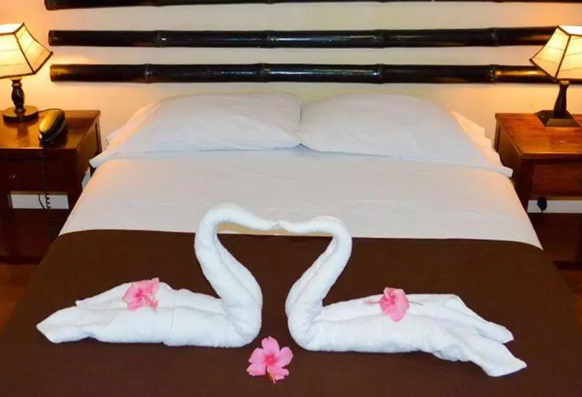 هتل Chanchamayo Inn