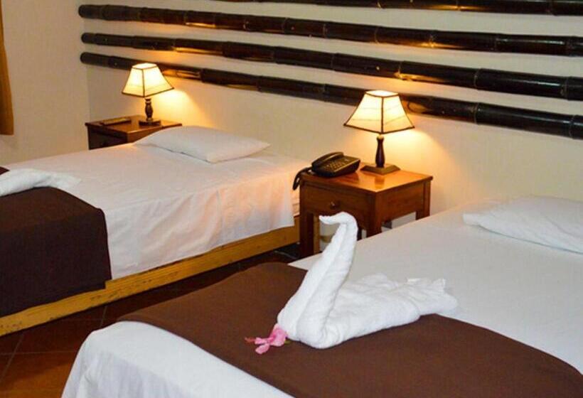 בית מלון כפרי Chanchamayo Inn