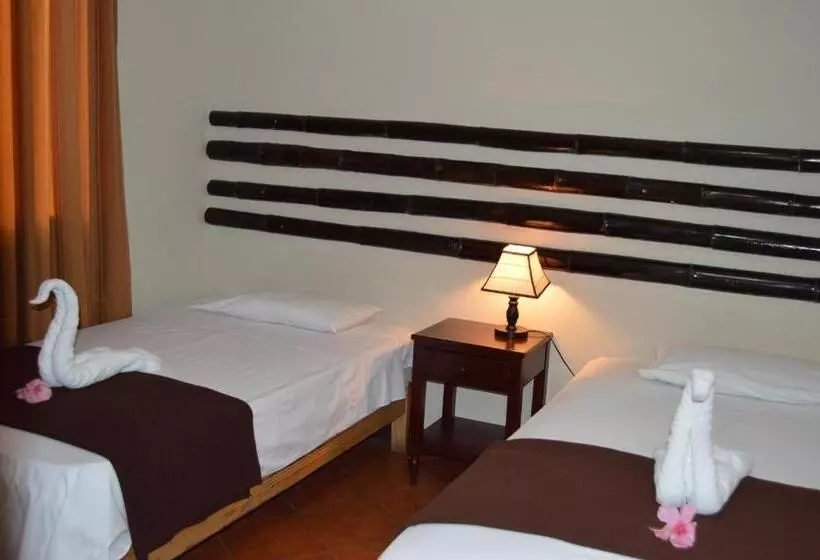 هتل Chanchamayo Inn
