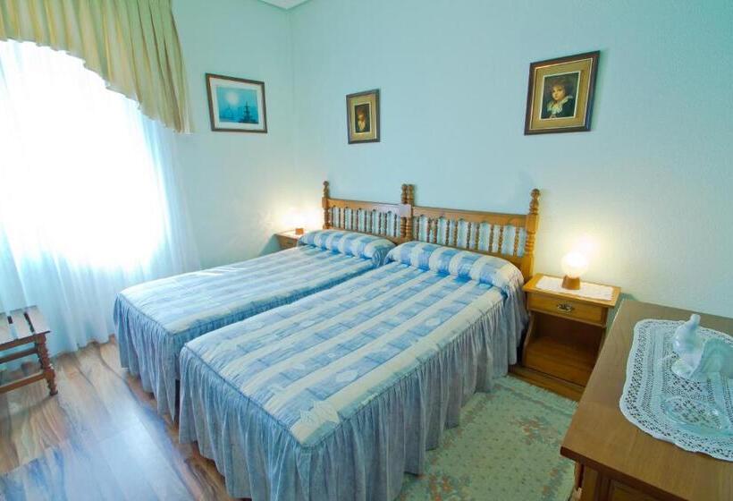 هتل Hospedaje Roiz