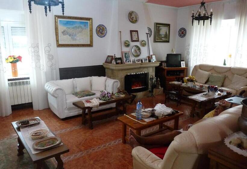 هتل Hospedaje Roiz