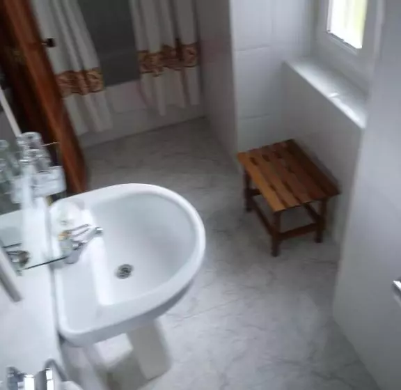هتل Hospedaje Roiz
