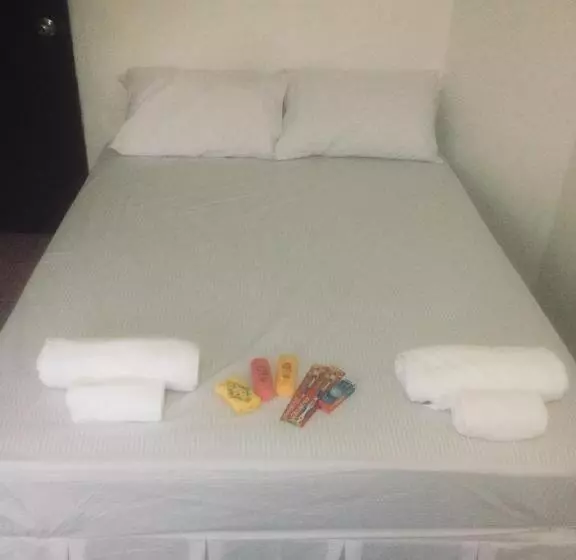 ホテル Hero Phuket