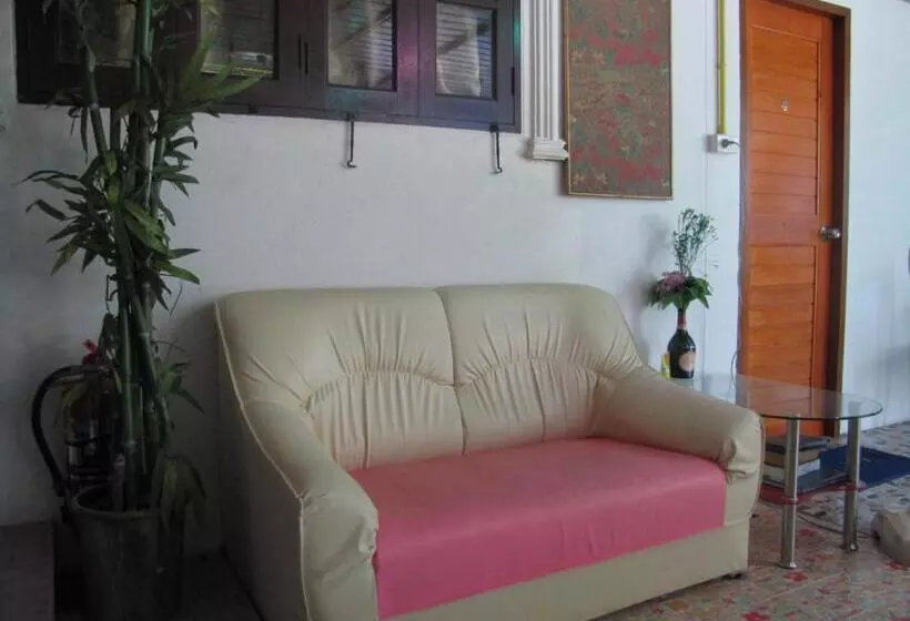 ホテル Hero Phuket