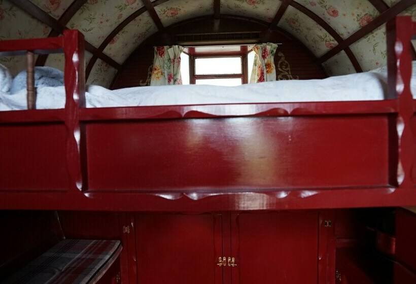 Jura @ Westcote Glamping