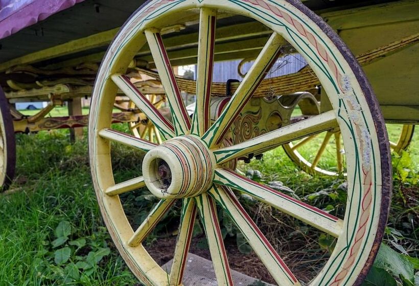 Jura @ Westcote Glamping