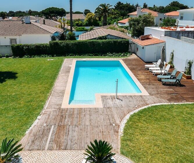 پانسیون Limmo Garden Guest House