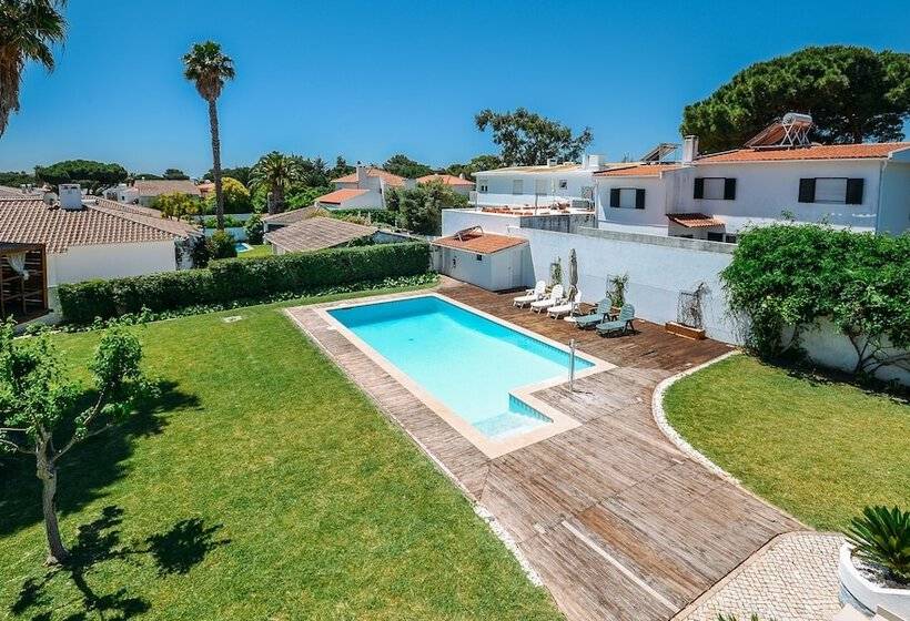 پانسیون Limmo Garden Guest House