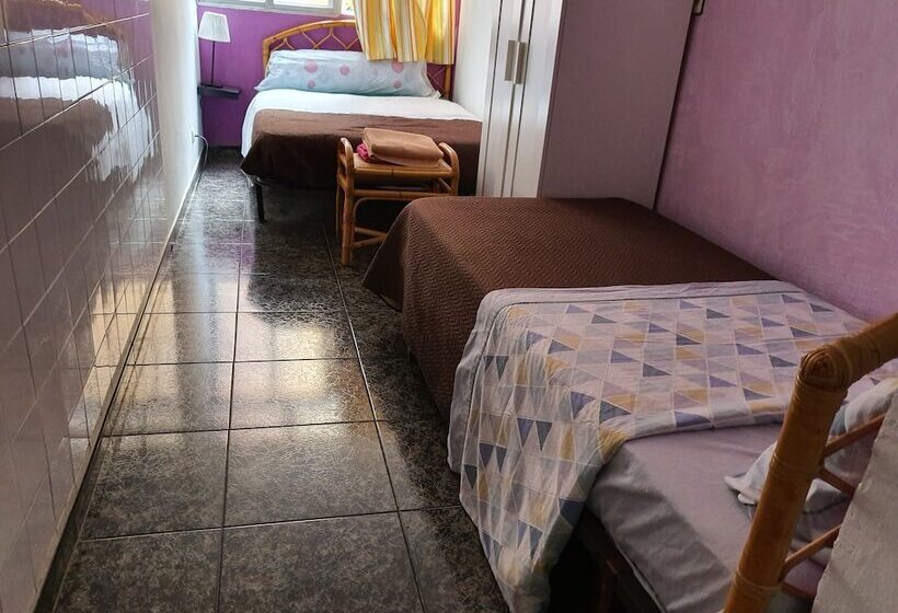 펜션 Low Cost Room Las Llaves 1