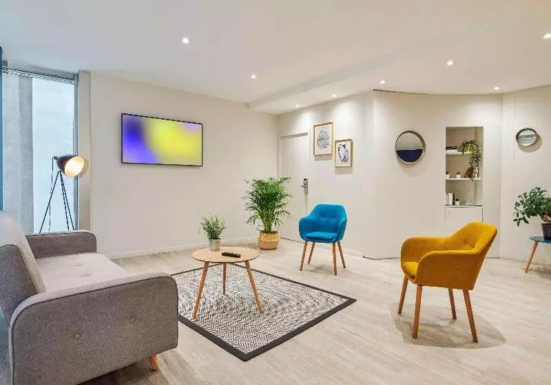 Residence Mercure Paris La Defense Grande Arche