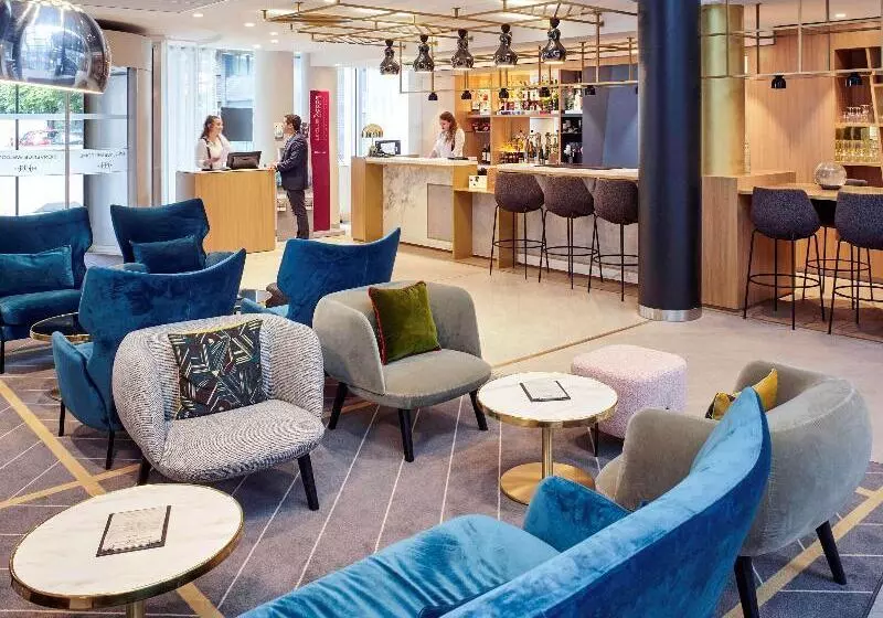 Residence Mercure Paris La Defense Grande Arche