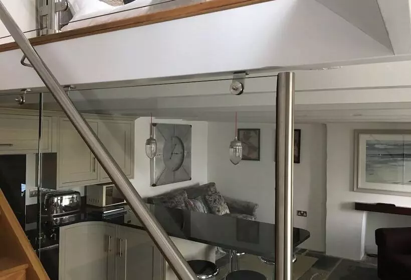 The Padstow Cottage   Coswarth House