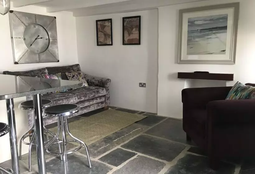 The Padstow Cottage   Coswarth House