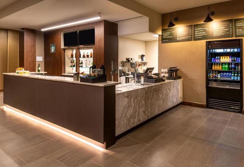 فندق Courtyard By Marriott Charlotte Northlake