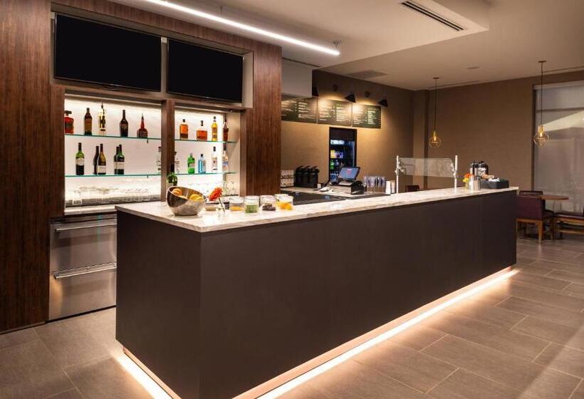 فندق Courtyard By Marriott Charlotte Northlake