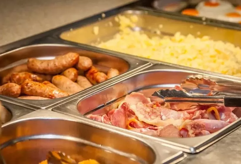 Hotelli The Dorset Golf