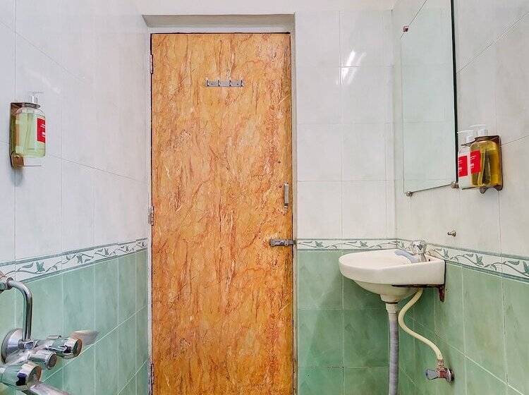 בית מלון כפרי Royal Enclave By Oyo Rooms