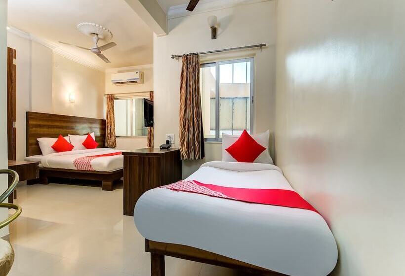 בית מלון כפרי Royal Enclave By Oyo Rooms