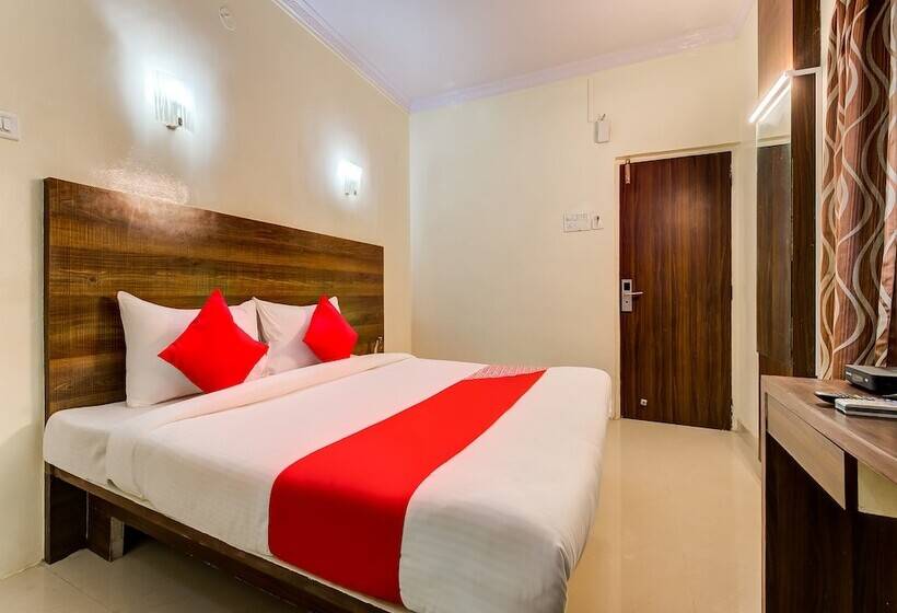 בית מלון כפרי Royal Enclave By Oyo Rooms