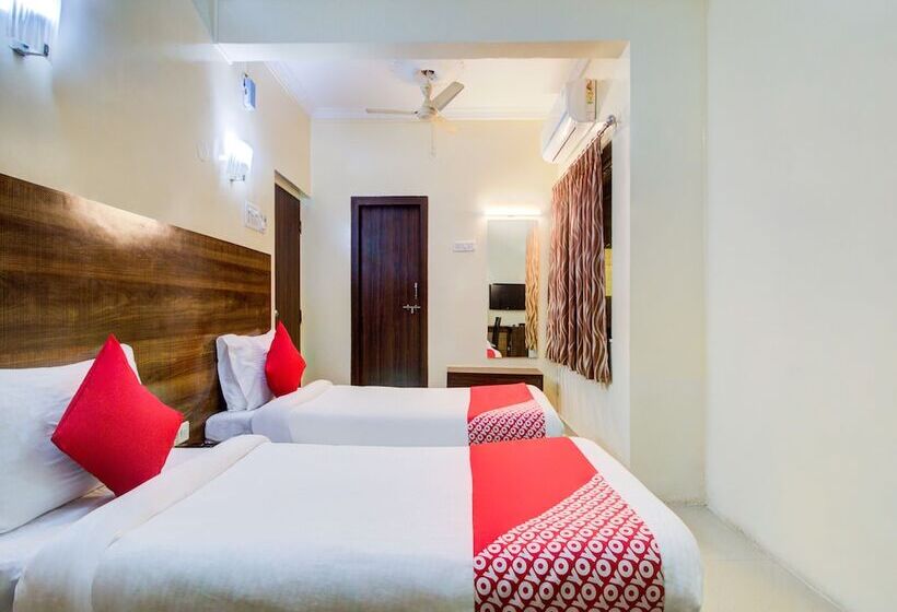 בית מלון כפרי Royal Enclave By Oyo Rooms