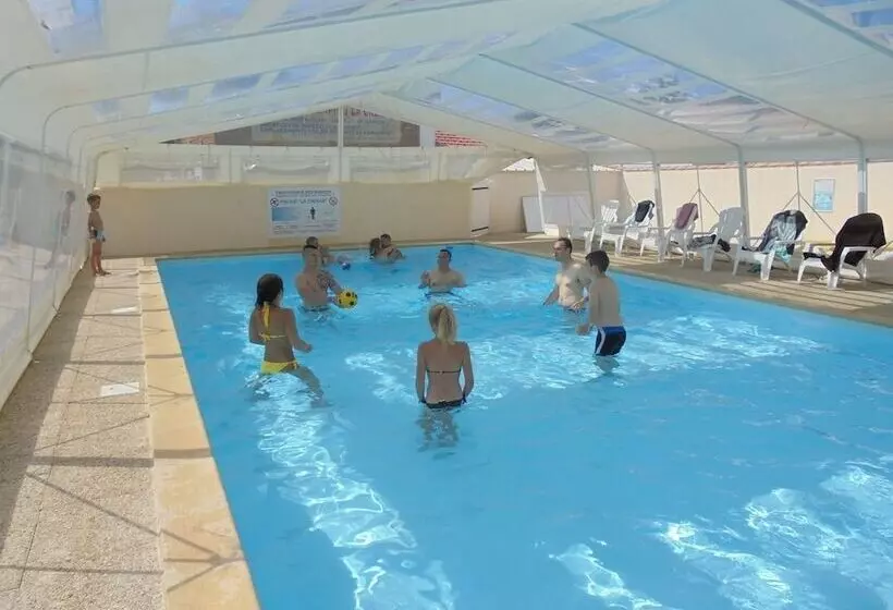 ホテル Studios Du Camping La Chenaie