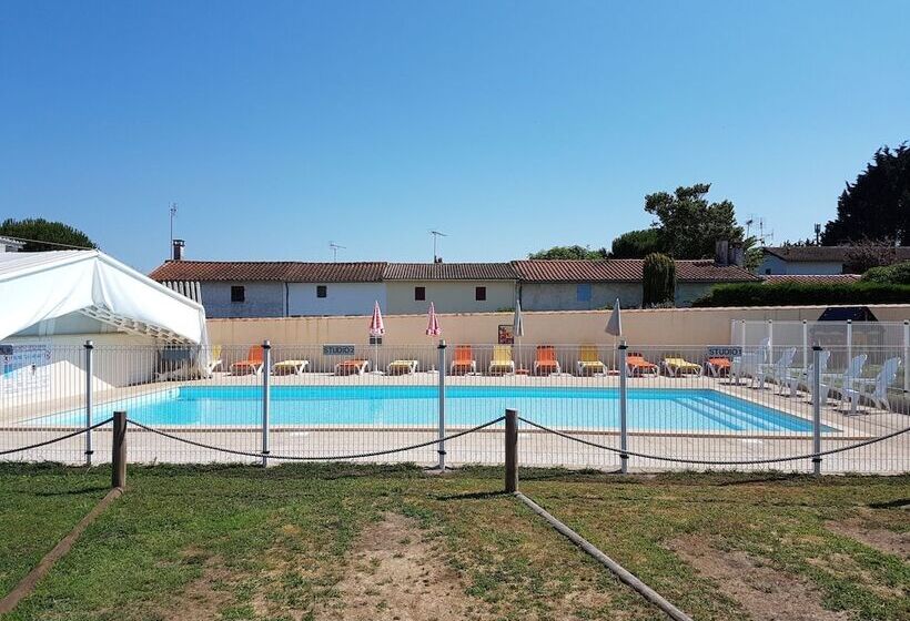 בית מלון כפרי Studios Du Camping La Chenaie