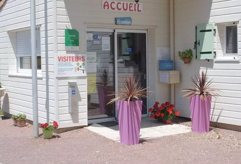 ホテル Studios Du Camping La Chenaie