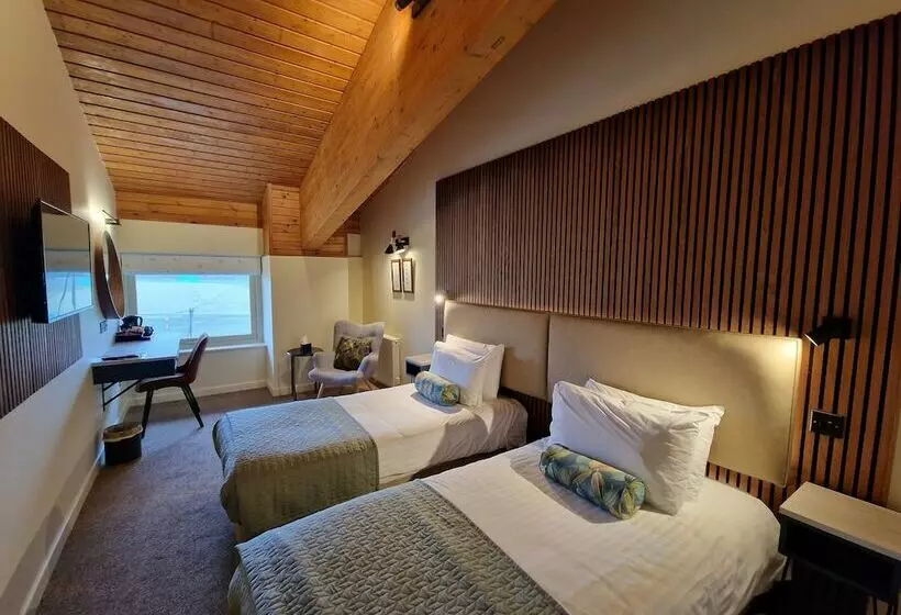 Hotelli The Dorset Golf