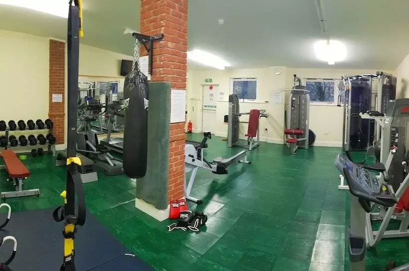 Hotelli The Dorset Golf