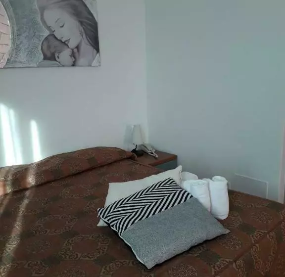 ホテル Albergo Del Turista Srl