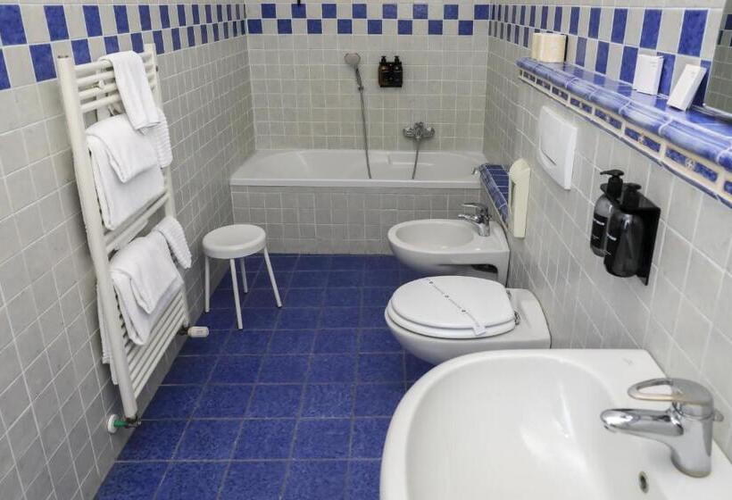 호텔 Albergo Ristorante Il Verbano