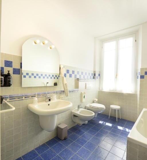 호텔 Albergo Ristorante Il Verbano