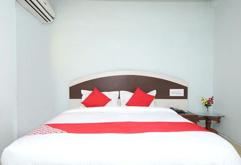 Отель Raja By Oyo Rooms