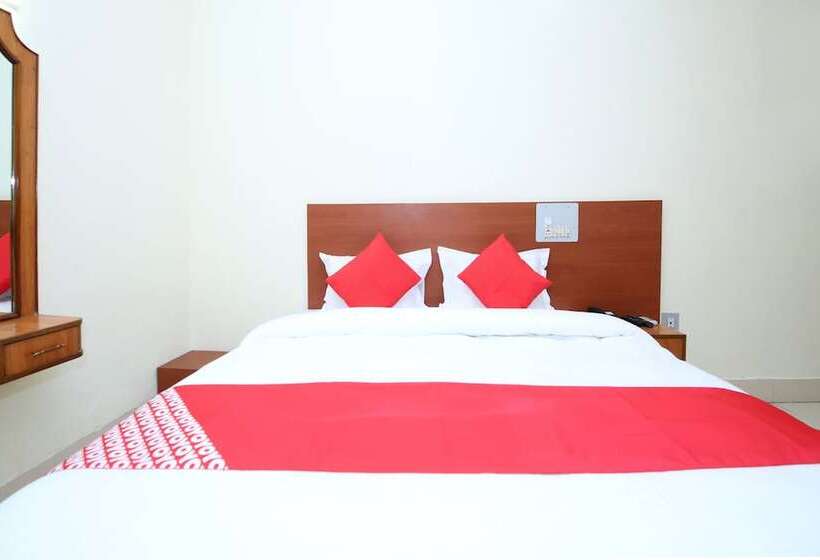 Отель Raja By Oyo Rooms