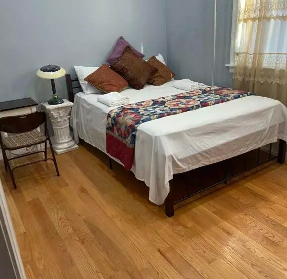 پانسیون A Lovely Room In Queens