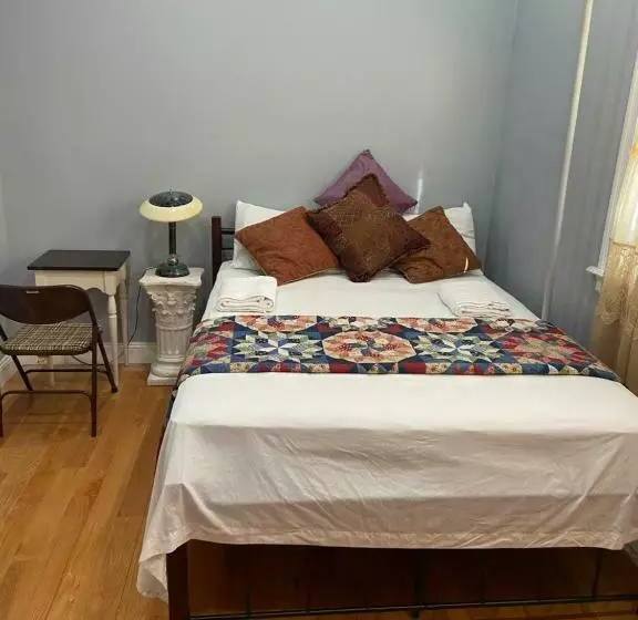 پانسیون A Lovely Room In Queens