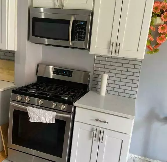 پانسیون A Lovely Room In Queens