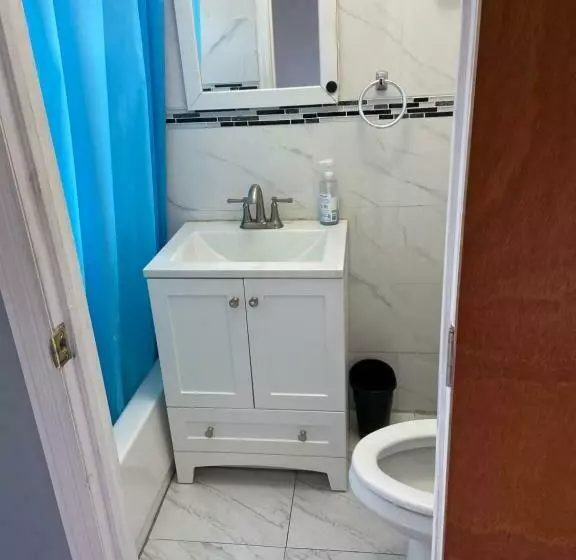 پانسیون A Lovely Room In Queens