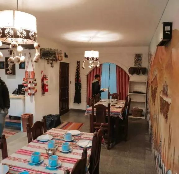 Majatalo La Colorada Hostal