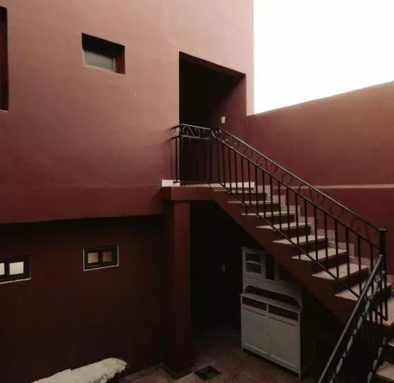 Majatalo La Colorada Hostal