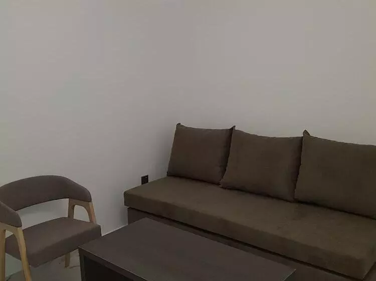 پانسیون Les Palmiers Petrou Apartments