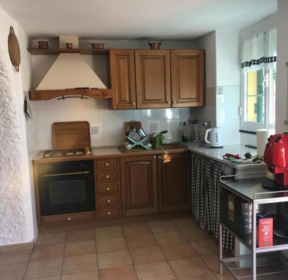 Affittacamere Cerisola 2003